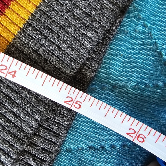 Harry Potter Gryffindor Cardigan - Picture 4 of 7